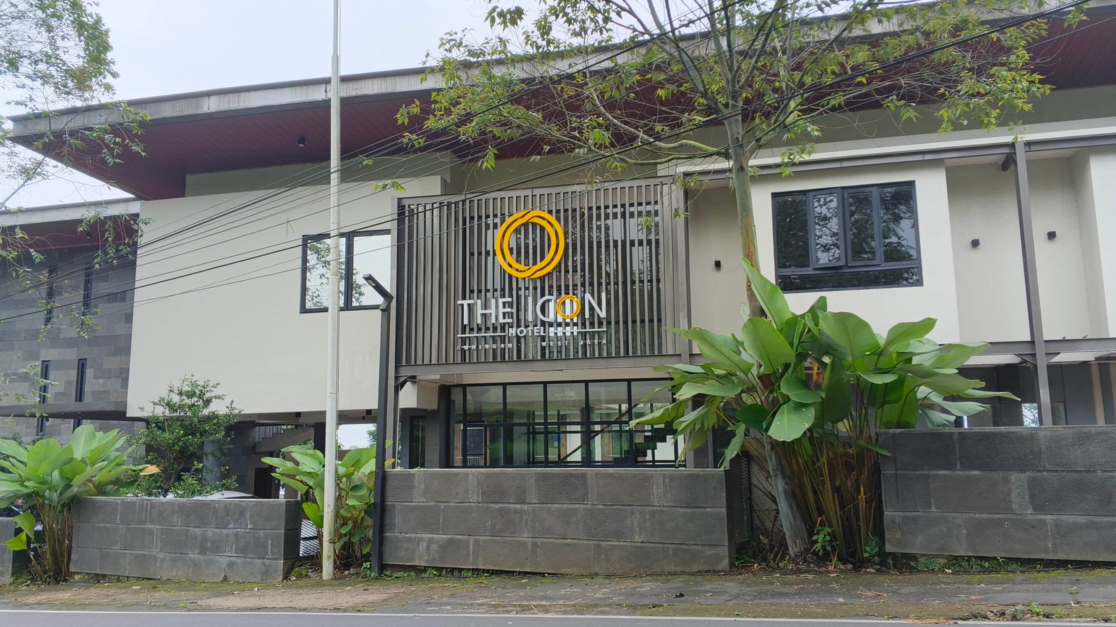 Tampak Depan